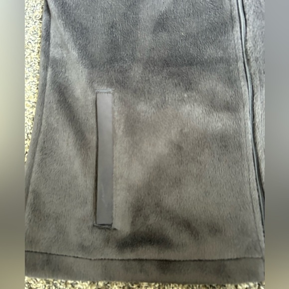 Fila Women’s Gray Fleece zip up Jacket with neon color design size small - Picture 10 of 11